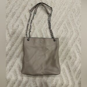 Tory Burch Pebbled Leather Shoulder Tote in Taupe with Silver Chain